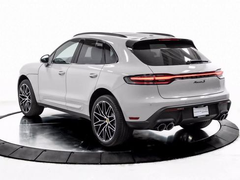 Certified 2025 Porsche Macan S image 3