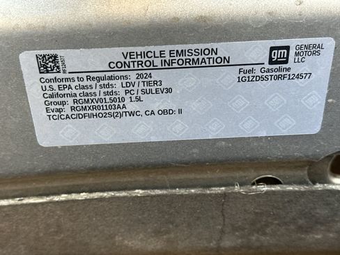 Used 2024 Chevrolet Malibu LT FWD image 28
