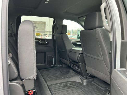 New 2026 GMC Sierra 2500 SLE image 17