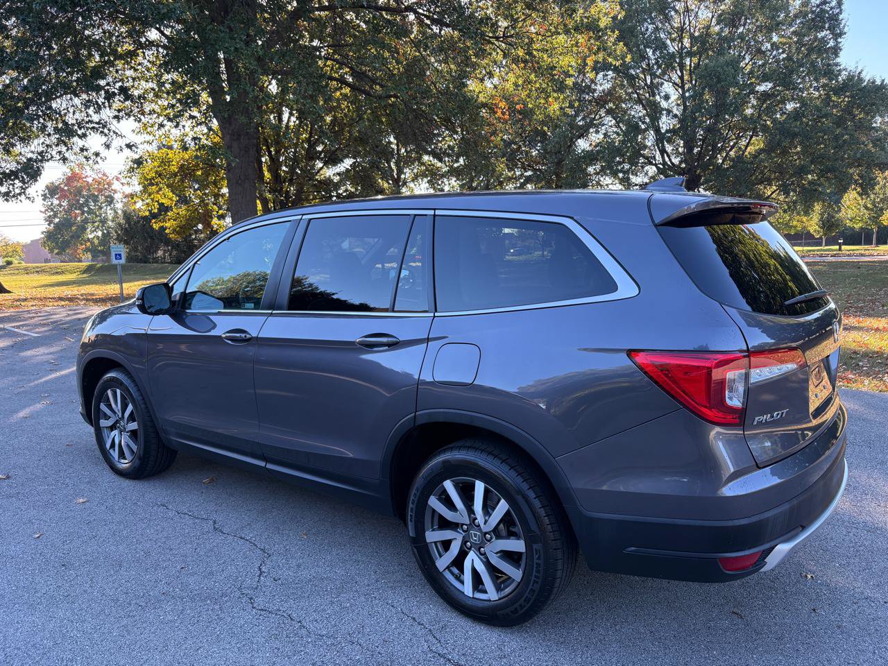 Used 2019 Honda Pilot EX-L image 6