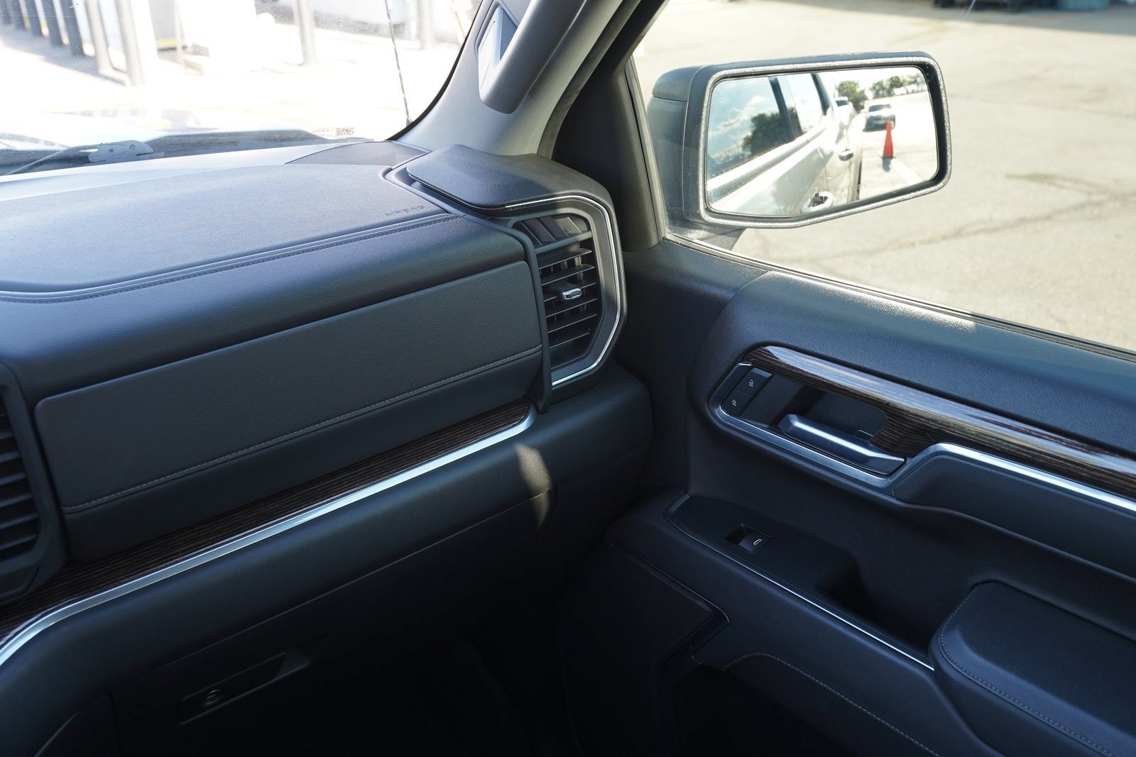 Used 2023 GMC Sierra 1500 Elevation RWD image 8