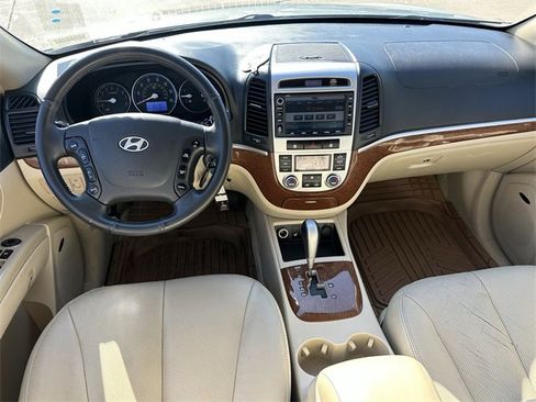 Used 2009 Hyundai Santa Fe Limited w/ Navigation Pkg 5 image 8