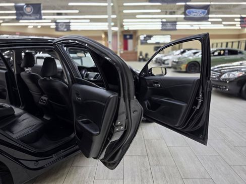 Used 2017 Honda Accord EX-L image 11