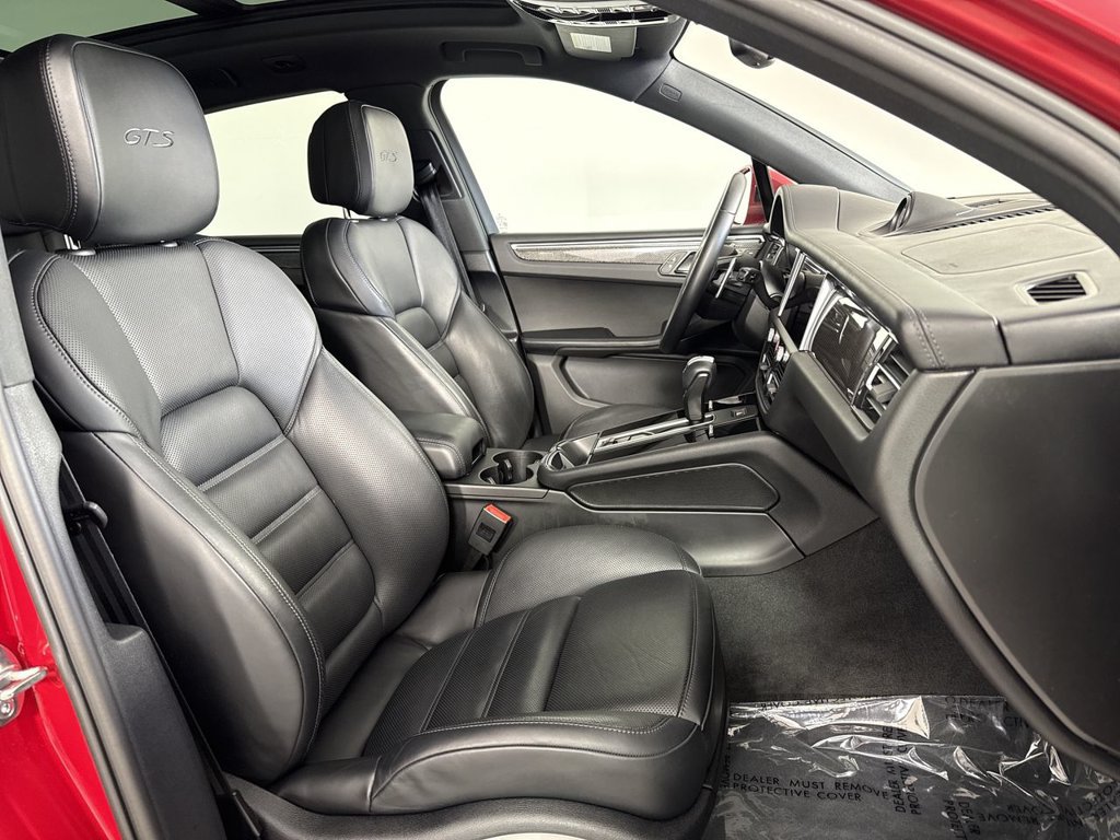 Certified 2024 Porsche Macan GTS AWD/4WD image 23