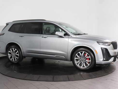 Used 2023 Cadillac XT6 Sport AWD/4WD image 8