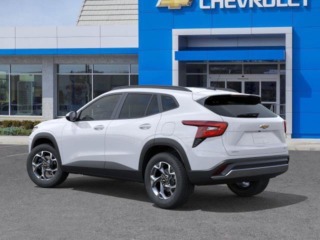New 2026 Chevrolet Trax LT w/ LT Convenience Package FWD image 3