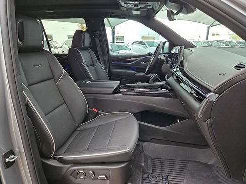 Used 2024 Cadillac Escalade Sport w/ Touring Package image 29