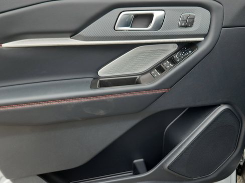 New 2026 Ford Explorer ST image 8