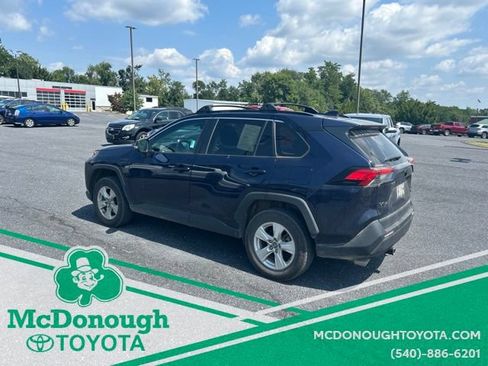 Used 2021 Toyota RAV4 XLE w/ Convenience Package AWD/4WD image 6