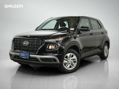 Certified 2026 Hyundai Venue SE FWD image 1