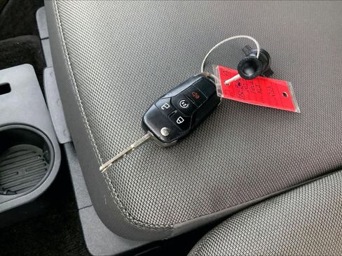 Used 2015 Ford F150 XLT w/ Equipment Group 302A Luxury image 13