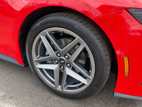 Used 2026 Ford Mustang Convertible RWD image 32
