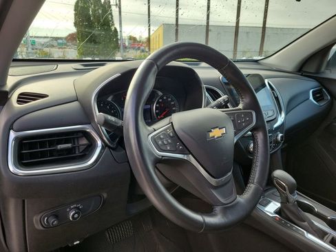 Used 2022 Chevrolet Equinox LT image 21
