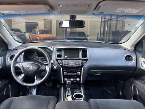 Used 2015 Nissan Pathfinder SV w/ Trailer Tow Package image 14