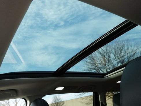 Used 2020 Subaru Ascent Limited w/ Technology Package image 35