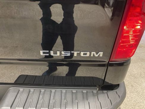 Certified 2022 Chevrolet Silverado 1500 Custom image 8