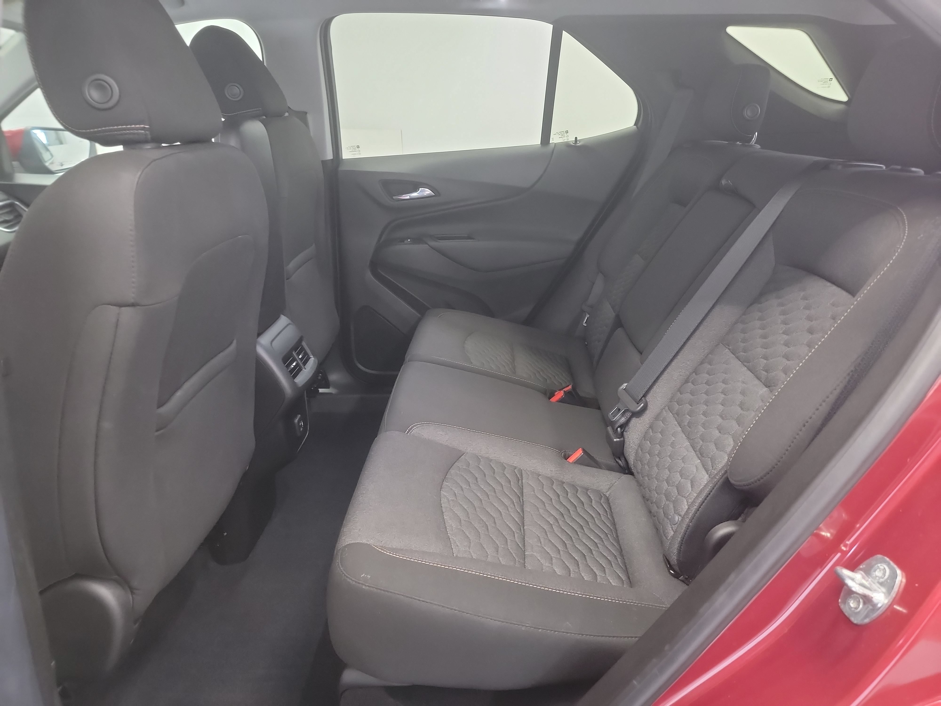 Used 2019 Chevrolet Equinox LT AWD/4WD image 27
