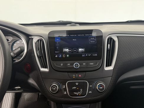 Used 2025 Chevrolet Malibu LS FWD image 18