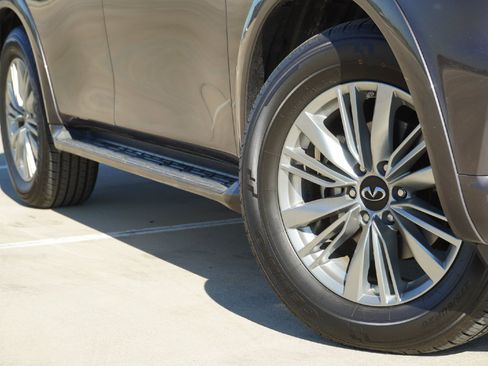 Certified 2024 INFINITI QX80 Luxe image 3