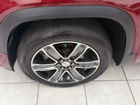 Used 2017 GMC Acadia Denali w/ Technology Package FWD image 37