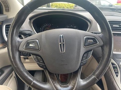 Used 2018 Lincoln MKX Reserve w/ Lincoln MKX Climate Package AWD/4WD image 4