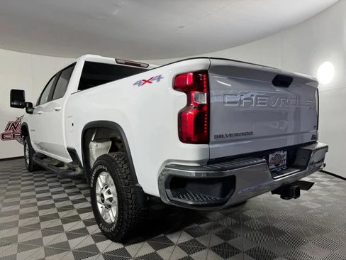 Used 2020 Chevrolet Silverado 2500 LT AWD/4WD image 26
