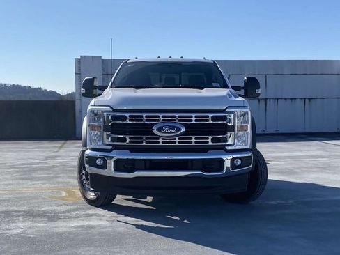 New 2026 Ford F550 4x4 Supercab Super Duty image 8