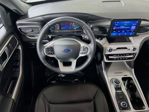 Used 2024 Ford Explorer XLT w/ Equipment Group 202A image 20