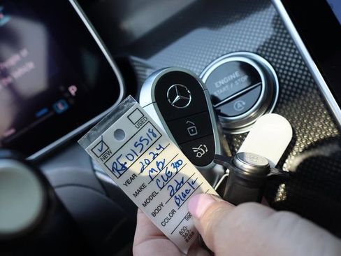 Used 2024 Mercedes-Benz CLE 300 4MATIC Coupe image 13