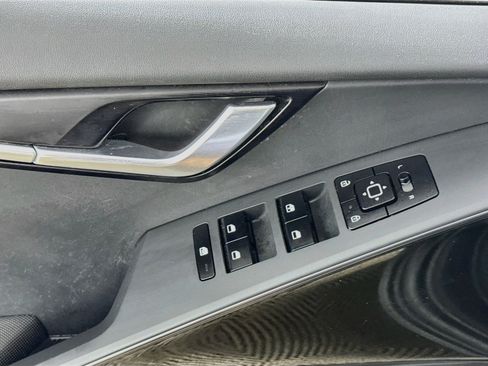 Used 2024 Kia Niro Wind FWD image 19