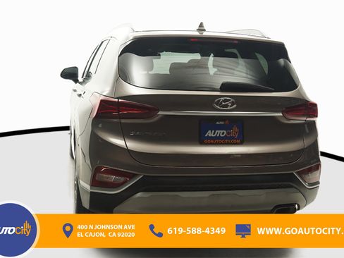 Used 2020 Hyundai Santa Fe SEL w/ Convenience + Premium Package FWD image 15
