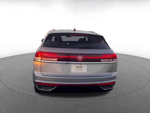 Used 2025 Volkswagen Atlas Cross Sport SE image 11