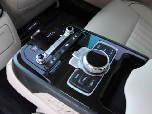 Used 2021 Genesis G90 5.0 Ultimate AWD/4WD image 19