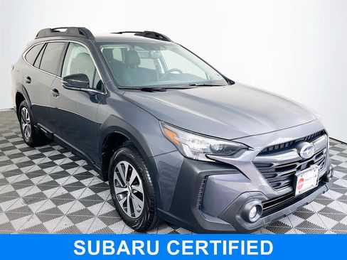 Certified 2025 Subaru Outback Premium AWD/4WD image 1