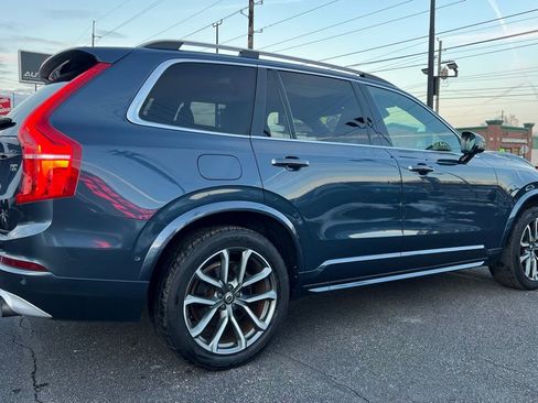 Used 2018 Volvo XC90 T5 Momentum w/ Convenience Package image 8