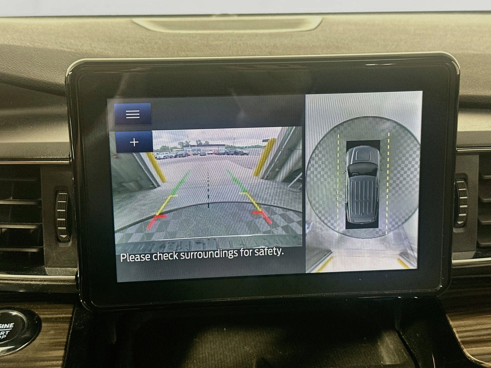 Used 2022 Ford Explorer Limited w/ Equipment Group 301A RWD image 14