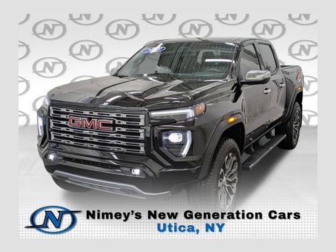Used 2023 GMC Canyon Denali AWD/4WD image 1