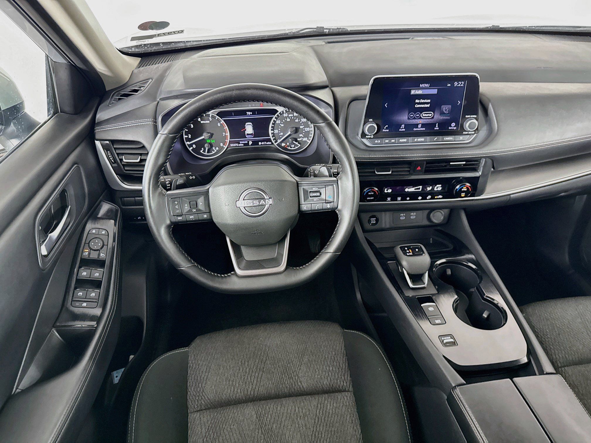 Used 2025 Nissan Rogue SV FWD image 25