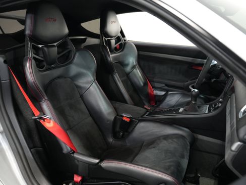 Used 2016 Porsche Cayman GT4 image 32