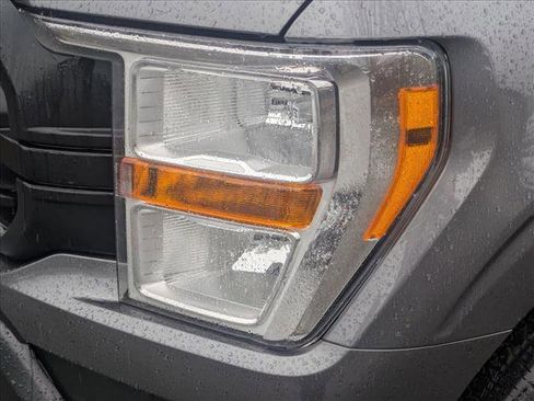 Used 2022 Ford F150 XL w/ Trailer Tow Package image 9