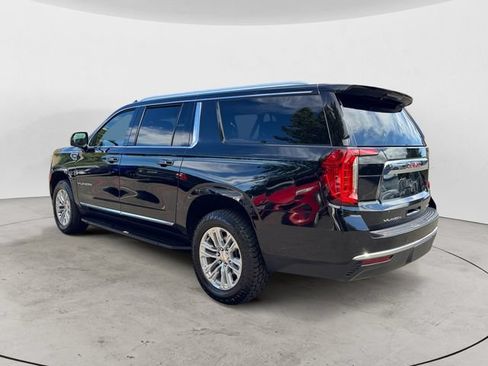 Used 2024 GMC Yukon XL SLT w/ SLT Luxury Package AWD/4WD image 7