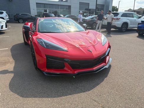 Used 2025 Chevrolet Corvette Z06 w/ Stealth Interior Trim Package RWD image 23