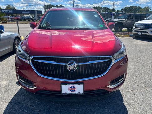 Used 2020 Buick Enclave Essence image 10