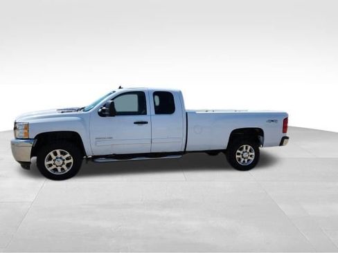 Used 2011 Chevrolet Silverado 3500 LT image 4