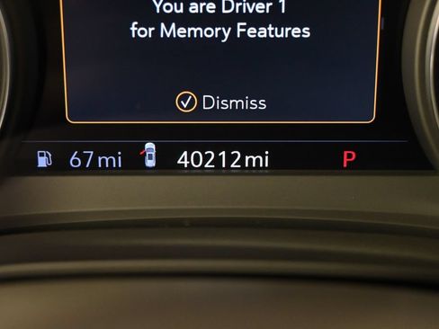 Used 2024 Cadillac XT6 Premium Luxury w/ Technology Package AWD/4WD image 26