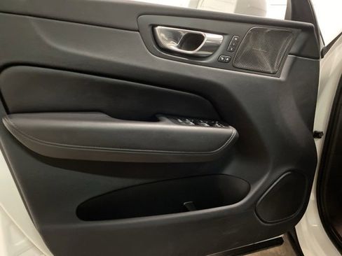 Used 2023 Volvo XC60 B5 Plus w/ Protection Package Premier image 14