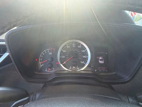 Used 2020 Toyota Corolla SE FWD image 12
