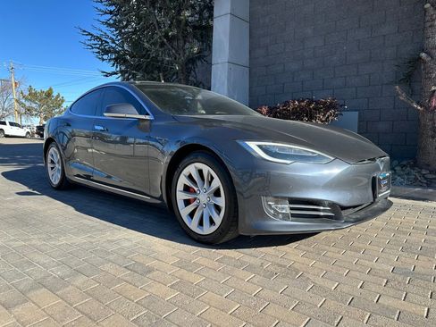 Used 2016 Tesla Model S P90D image 1