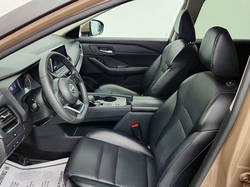 Used 2024 Nissan Rogue SV w/ SV Premium Package FWD image 20