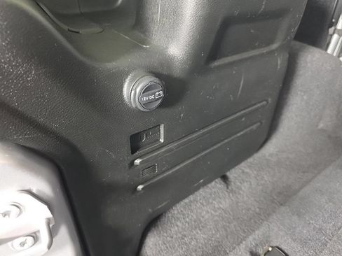 Used 2021 Jeep Wrangler Unlimited Rubicon AWD/4WD image 36